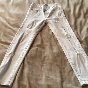Junior Distressed Jeans